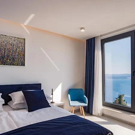 Villa Dispet, Sea View, Pool, Jacuzzi, Sauna, Cinema Omiš