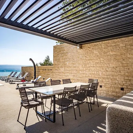 Villa Dispet, Sea View, Heated Pool, Cinema, Wellness Omiš