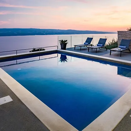 Villa Dispet, Sea View, Heated Pool, Cinema, Wellness