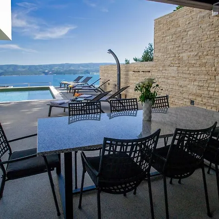 Dispet, Sea View, Heated Pool, Cinema, Wellness *