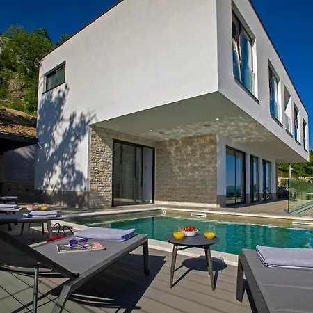 Villa Dispet, Sea View, Heated Pool, Cinema, Wellness