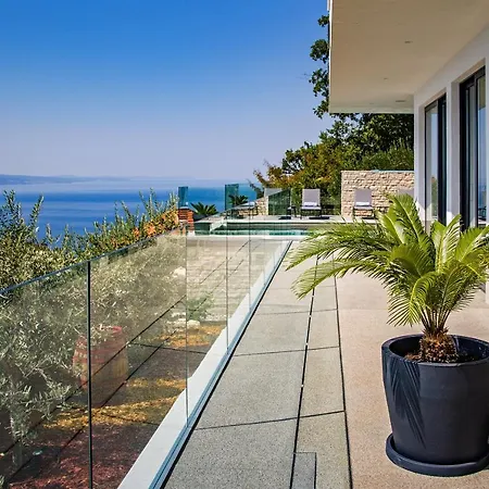 Dispet, Sea View, Heated Pool, Cinema, Wellness *
