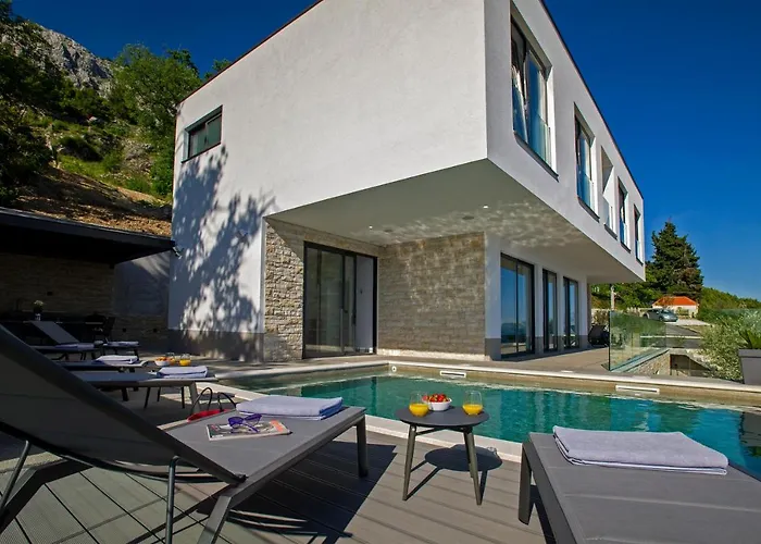 Villa Dispet, Sea View, Heated Pool, Cinema, Wellness