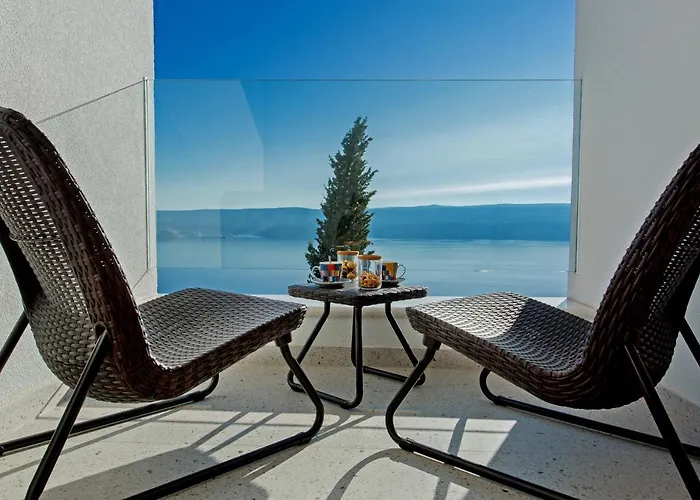 Dispet, Sea View, Heated Pool, Cinema, Wellness * Omiš