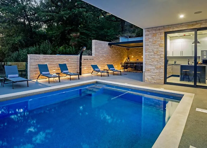 Dispet, Sea View, Heated Pool, Cinema, Wellness Villa *